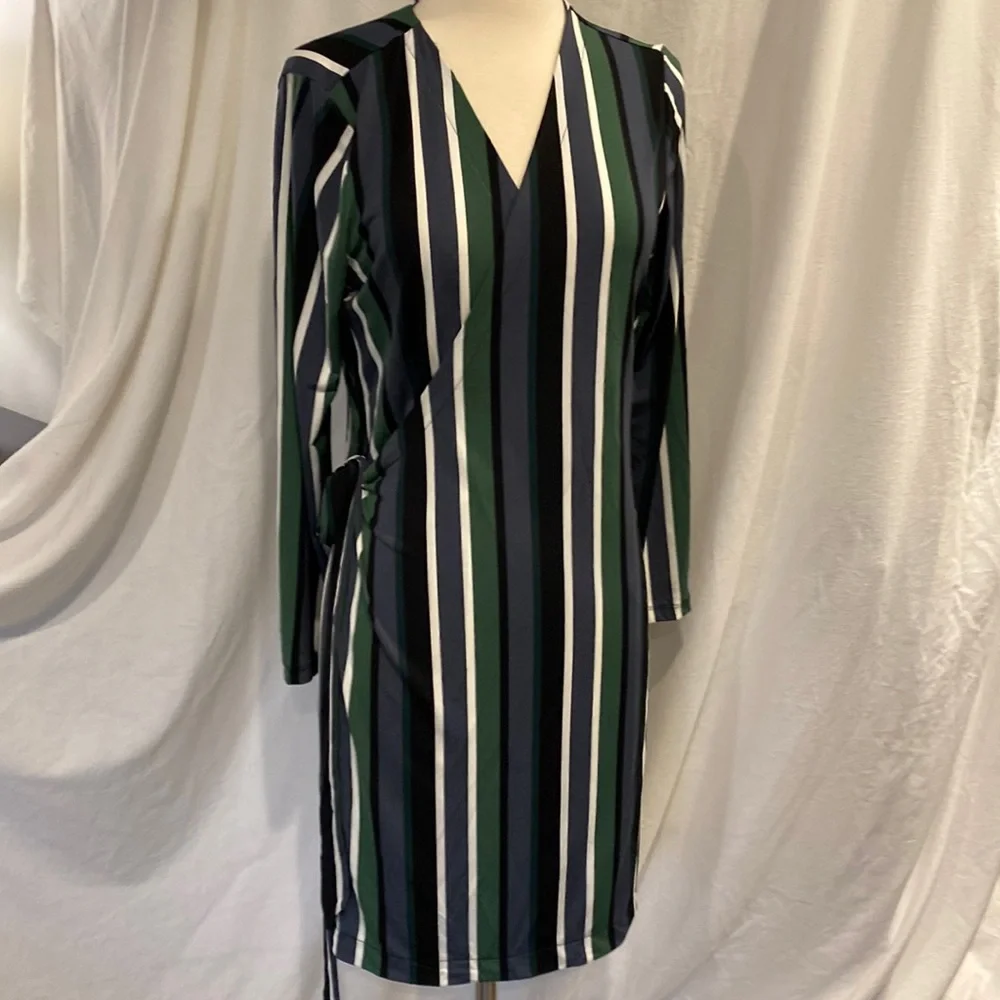Ann Taylor factory wrap dress, NWOT - Picture 1 of 5